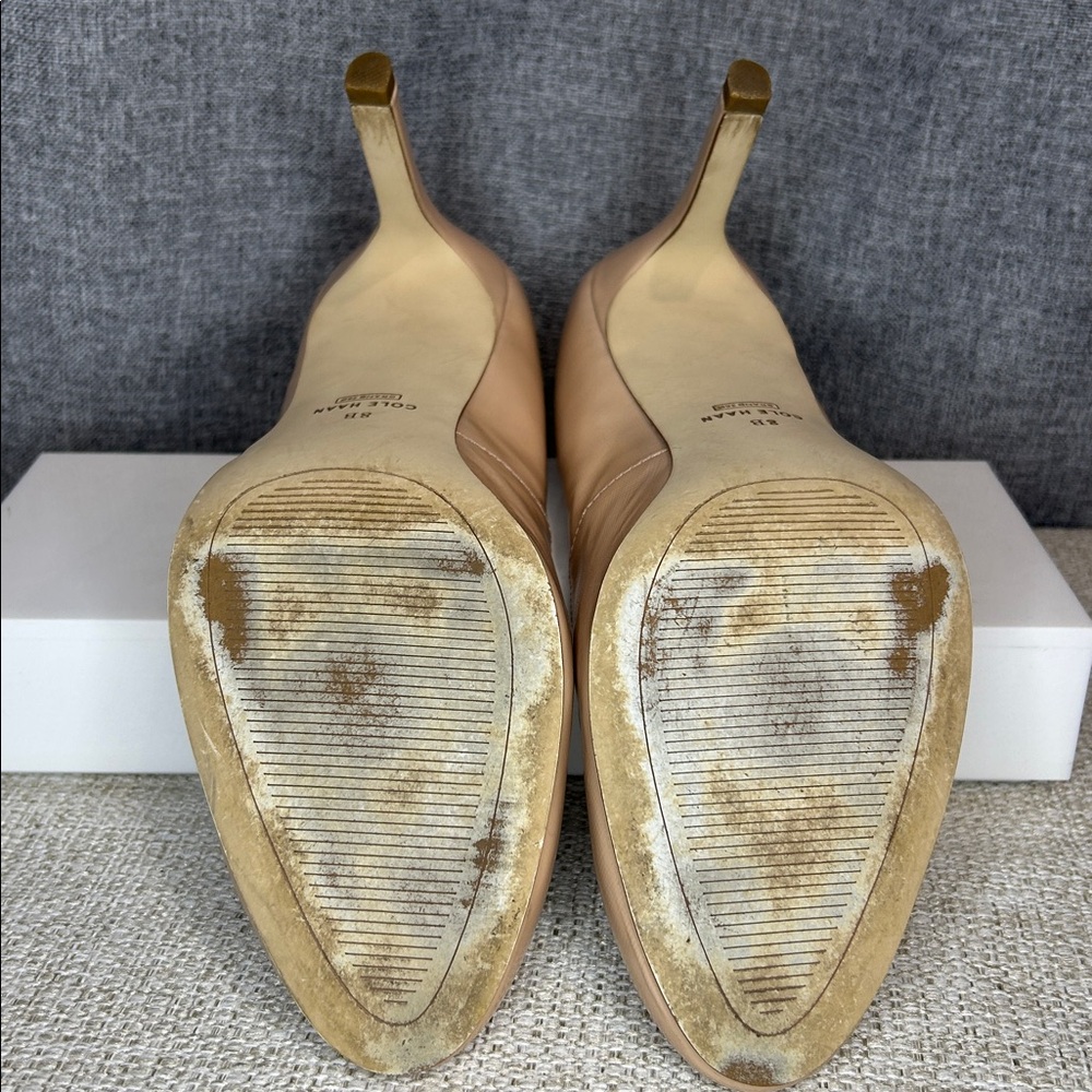 Cole Hahn Patent Leather Nude Pumps - Picture 8 of 9